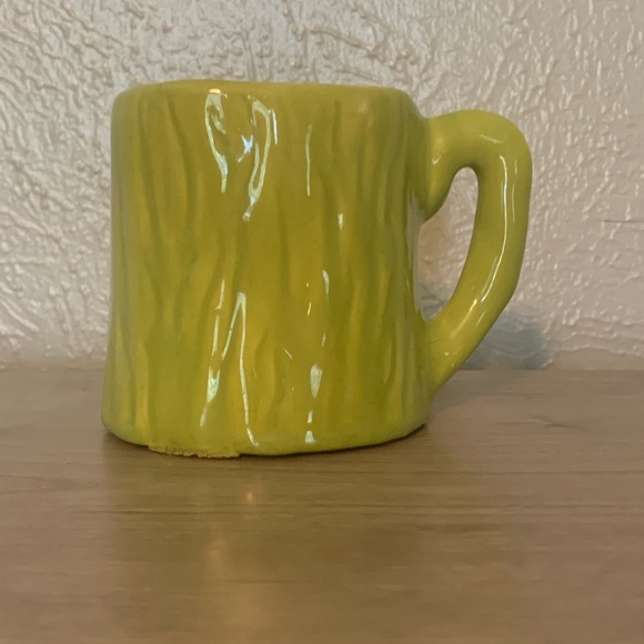 Vintage Avocado Green Tree Trunk Mug - Picture 4 of 6